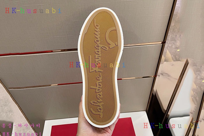 NEW 페라가모 스니커즈 신상 F 725542