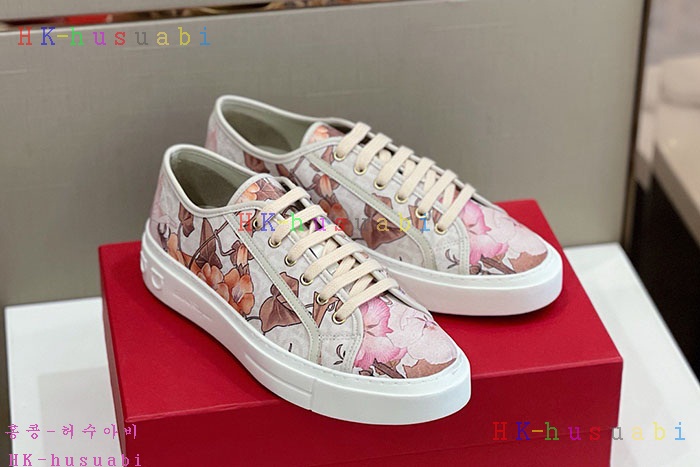 NEW 페라가모 스니커즈 신상 F 725542