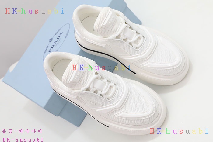 NEW 프라다 스니커즈 신상 P 663606
