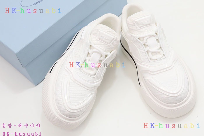 NEW 프라다 스니커즈 신상 P 663606