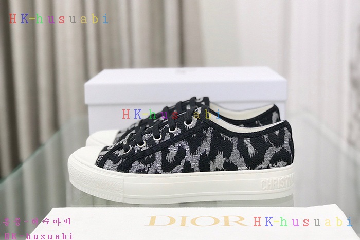 NEW  디올 스니커즈 신상 DR 566927
