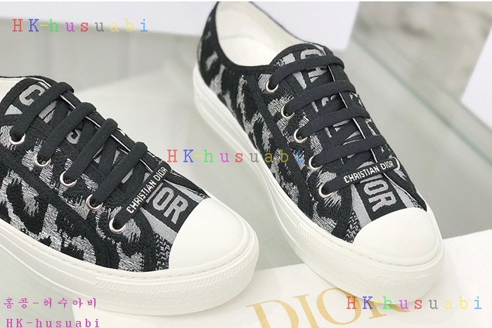 NEW  디올 스니커즈 신상 DR 566927