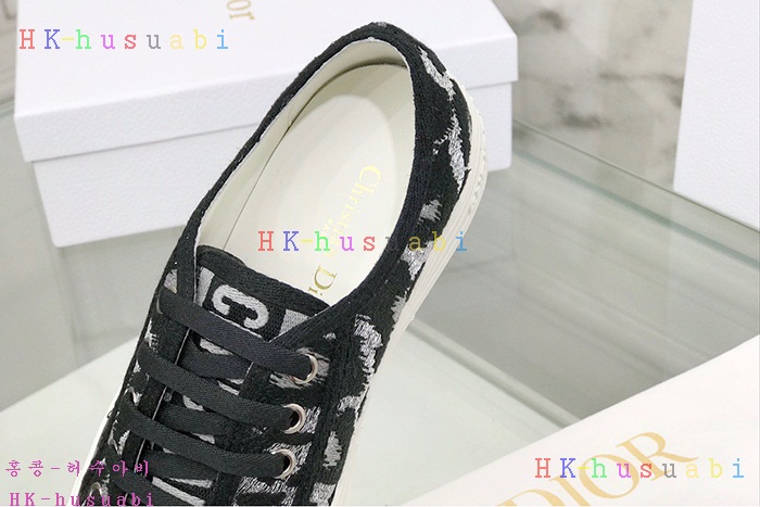 NEW  디올 스니커즈 신상 DR 566927