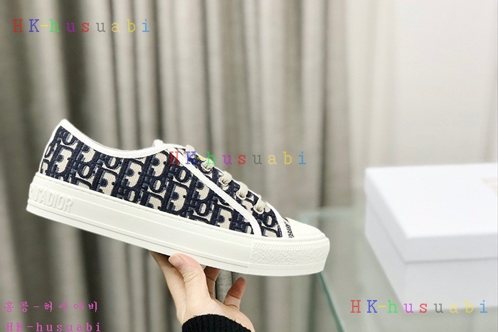 NEW  디올 스니커즈 신상 DR 566928
