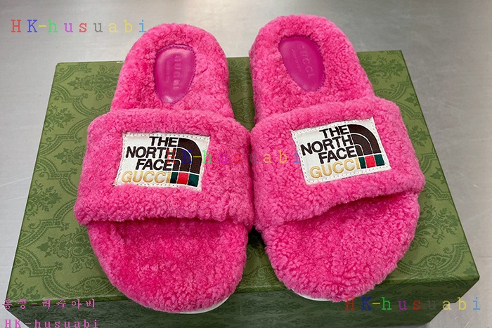 NEW 구찌 슬리퍼 신상 GU 4711404