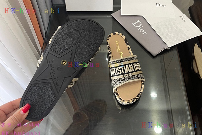 NEW 디올 신발 신상 DR 2250102