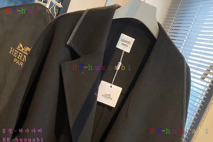 NEW 에르메스 코트 신상 H 2233004