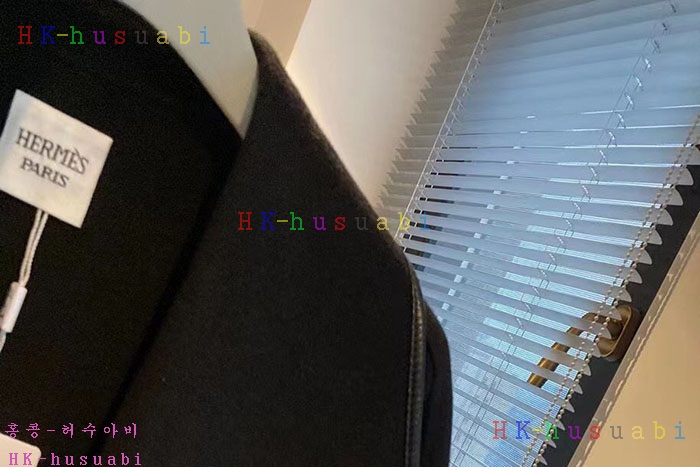 NEW 에르메스 코트 신상 H 2233004