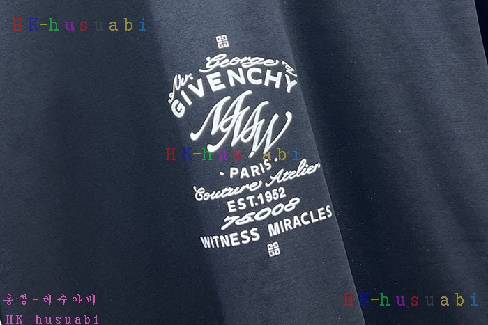 NEW 지방시 반팔티 신상 GV 3429923