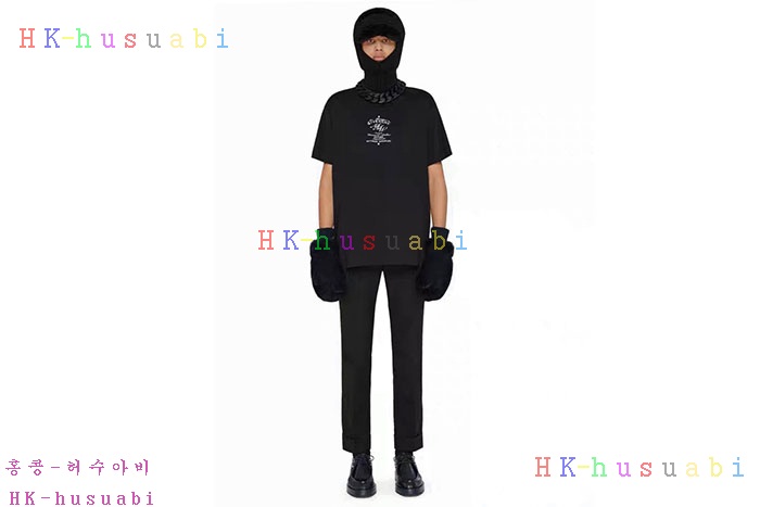 NEW 지방시 반팔티 신상 GV 3429923