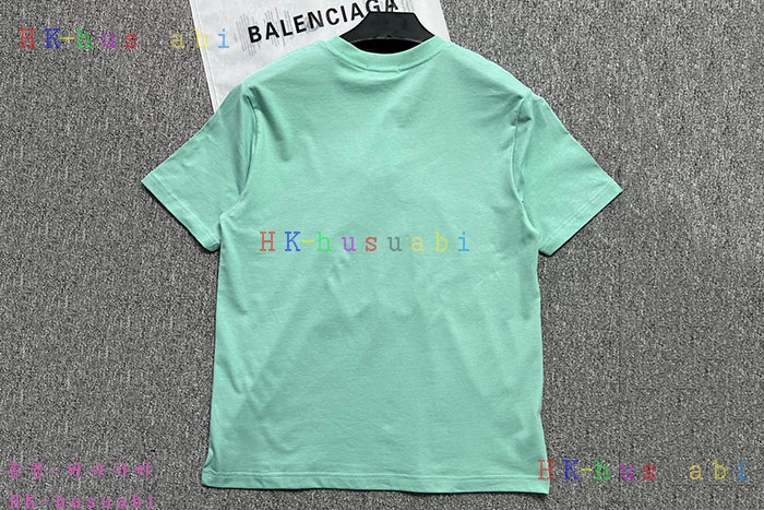 NEW 발렌시아가 반팔티 신상 B 877759