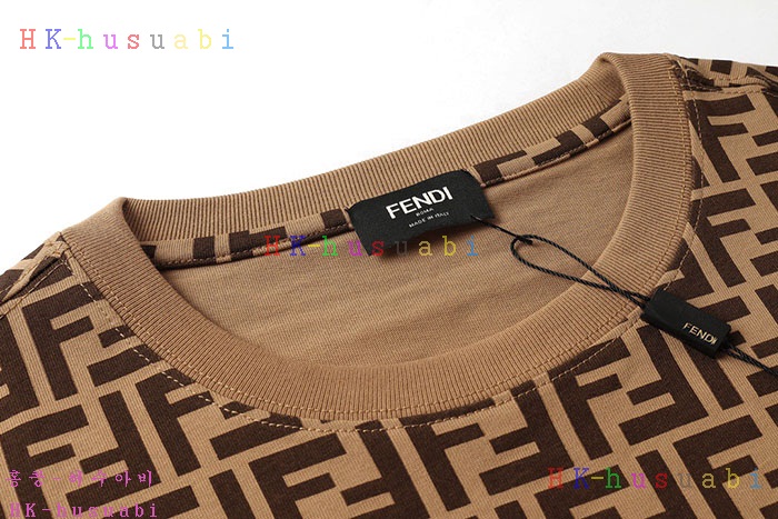 NEW 펜디 반팔티 신상  FD 99653