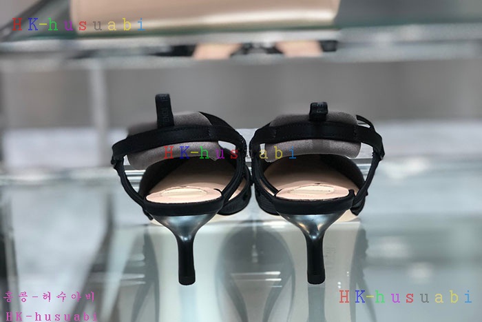 NEW 펜디 신발 신상 FD 556661