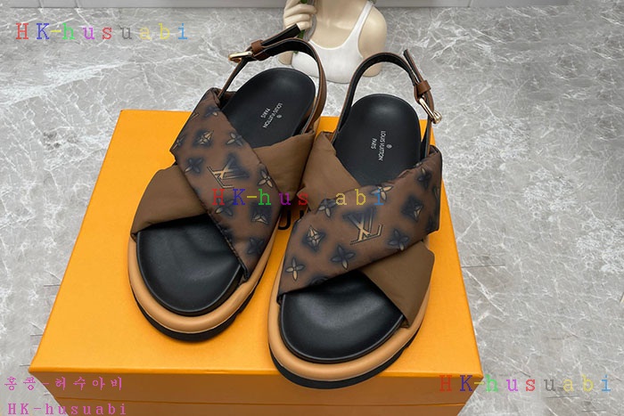 NEW 루이비통 샌들 신상 LV 774111