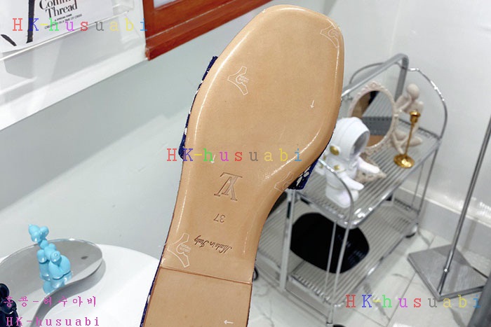 NEW 루이비통 샌들 신상 LV 774122