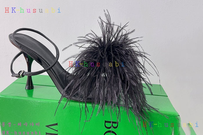 NEW 보테가베네타 샌들 신상 BV 885803
