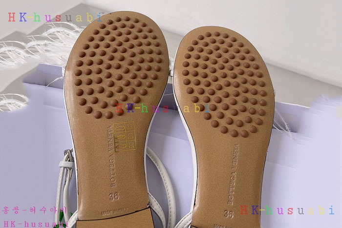 NEW 보테가베네타 샌들 신상 BV 885804