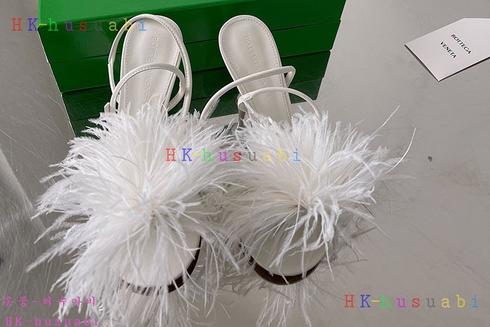 NEW 보테가베네타 샌들 신상 BV 885804
