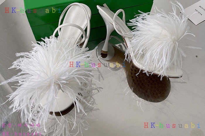 NEW 보테가베네타 샌들 신상 BV 885804