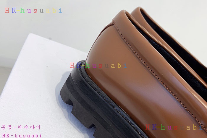 NEW 셀린느 로퍼 신상 C 558221
