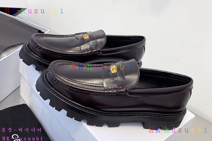 NEW 셀린느 로퍼 신상 C 558222