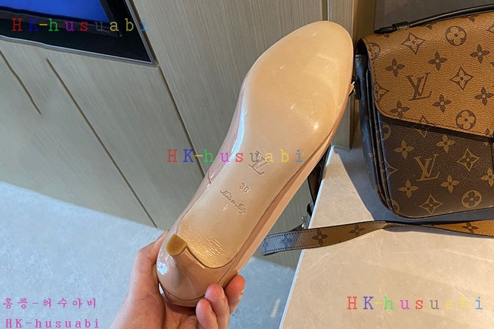 NEW 루이비통 신발 신상 LV 1125009