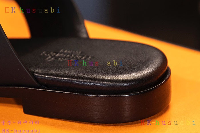 NEW 에르메스 샌들 신상 H 2425002