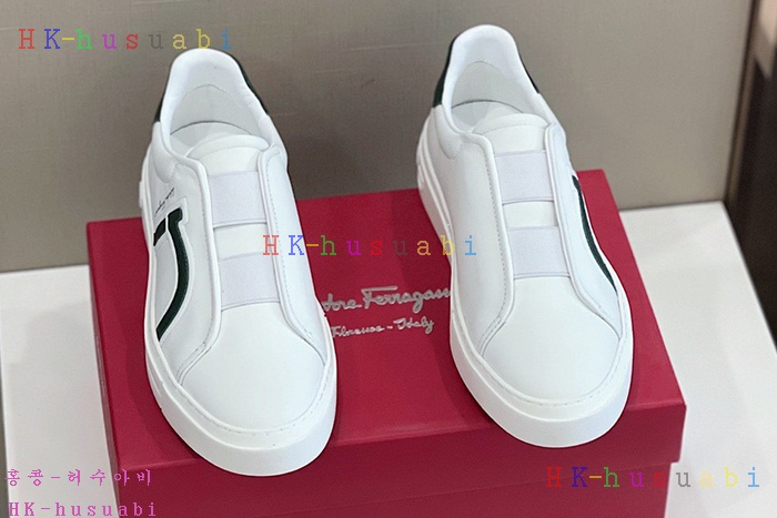 NEW 페라가모 스니커즈 신상 F 4424114