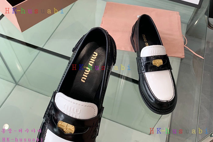 NEW 미우미우 신발 신상 M 554211