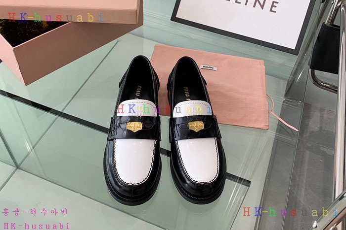 NEW 미우미우 신발 신상 M 554211