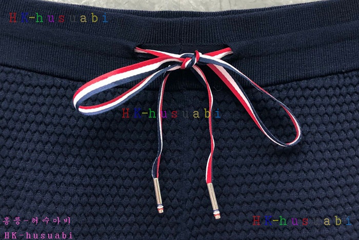 NEW 톰브라운 반바지 신상 TB 1352553