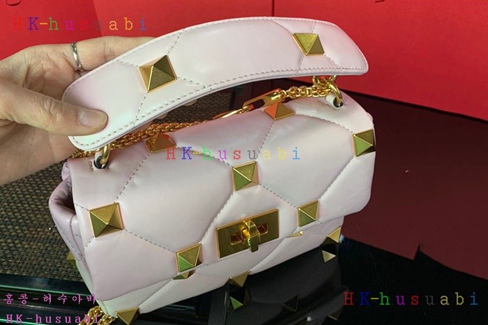 ★미러급★발렌티노 로만 스터드 미듐 숄더백  XW0B0I82-7(사이즈선택)