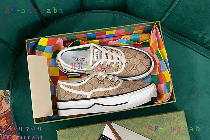 NEW 구찌 스니커즈 신상 GU 1424235