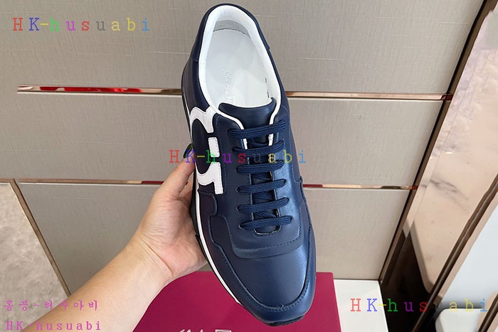 NEW 페라가모 스니커즈 신상 F 925102