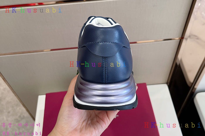 NEW 페라가모 스니커즈 신상 F 925102