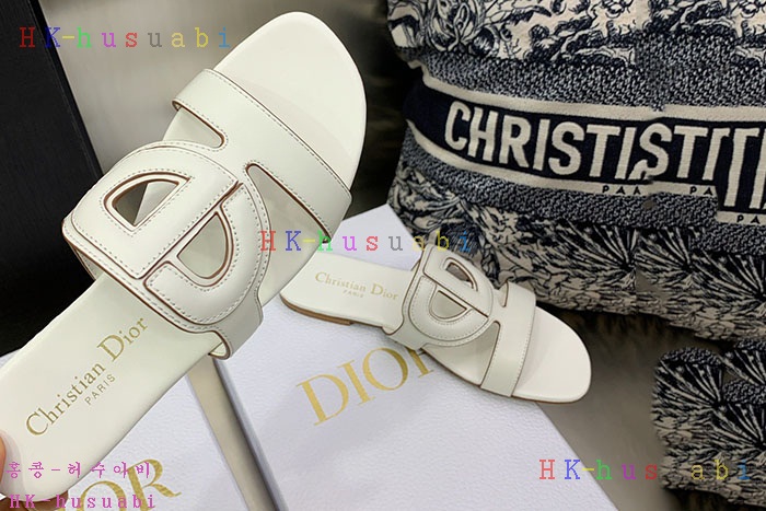 NEW 디올 샌들 신상 DR 555111