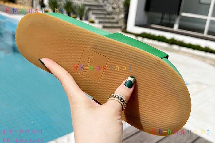 NEW 발렌티노 샌들 신상 V 556041