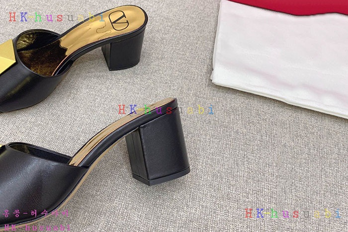 NEW 발렌티노 샌들 신상 V 558002