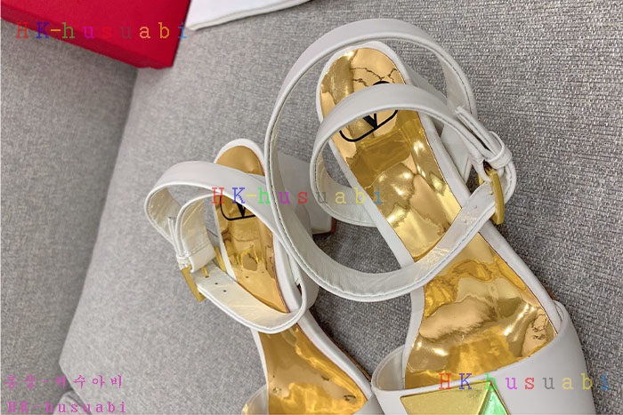 NEW 발렌티노 샌들 신상 V 558005