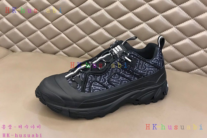 NEW 버버리 스니커즈 신상 BB 669230