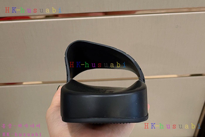 NEW 베르사체 신발 신상 V 555240