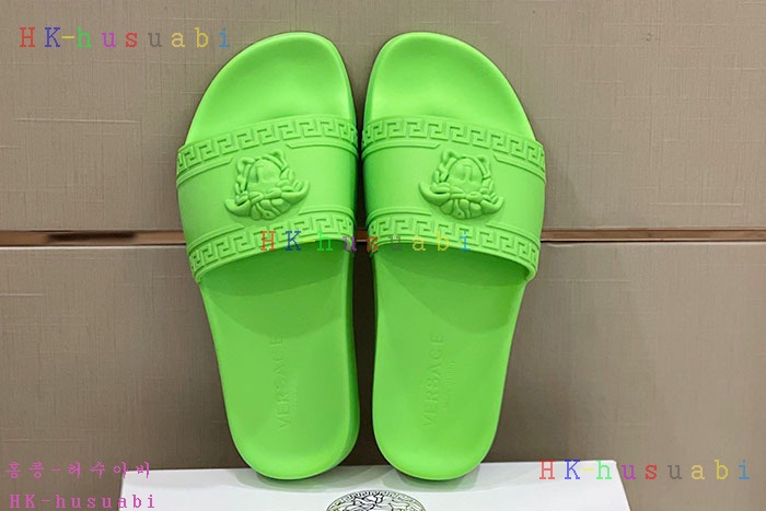 NEW 베르사체 신발 신상 V 555241