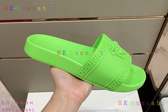 NEW 베르사체 신발 신상 V 555241
