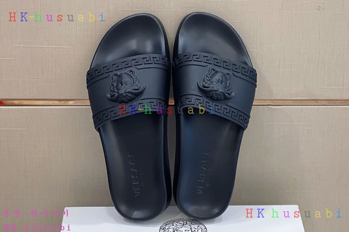 NEW 베르사체 신발 신상 V 555240