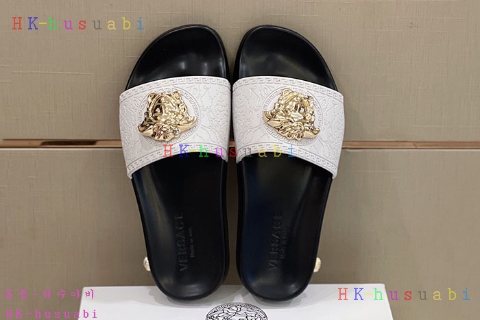 NEW 베르사체 신발 신상 V 555249