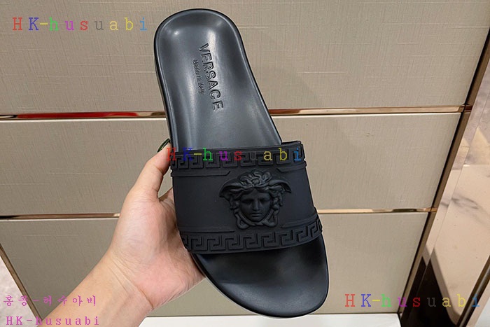 NEW 베르사체 신발 신상 V 555240