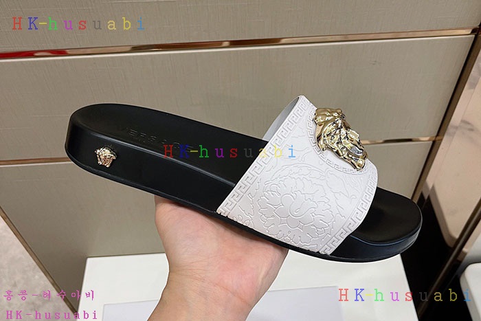 NEW 베르사체 신발 신상 V 555249