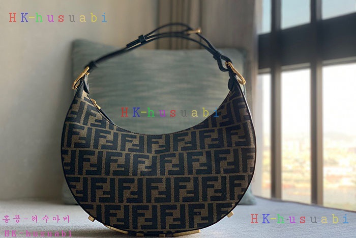 ★미러급★펜디 펜디그라피 스몰 8BR798-9