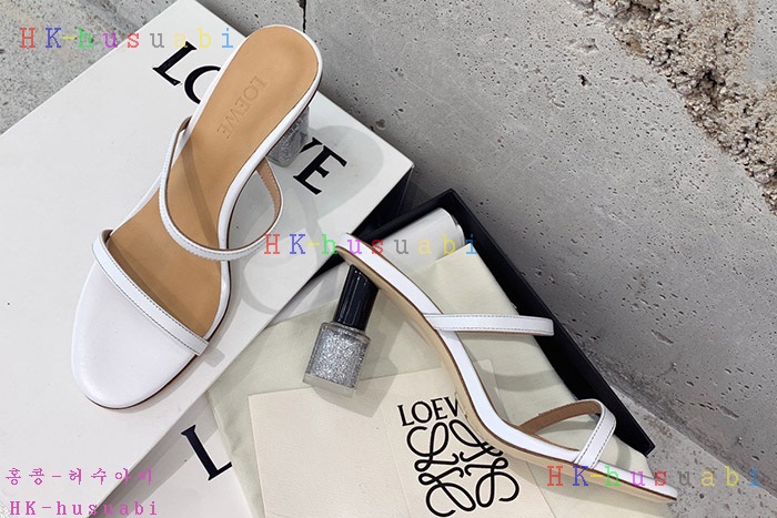 NEW 로에베 샌들 신상 L 551110