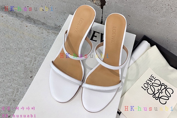 NEW 로에베 샌들 신상 L 551110